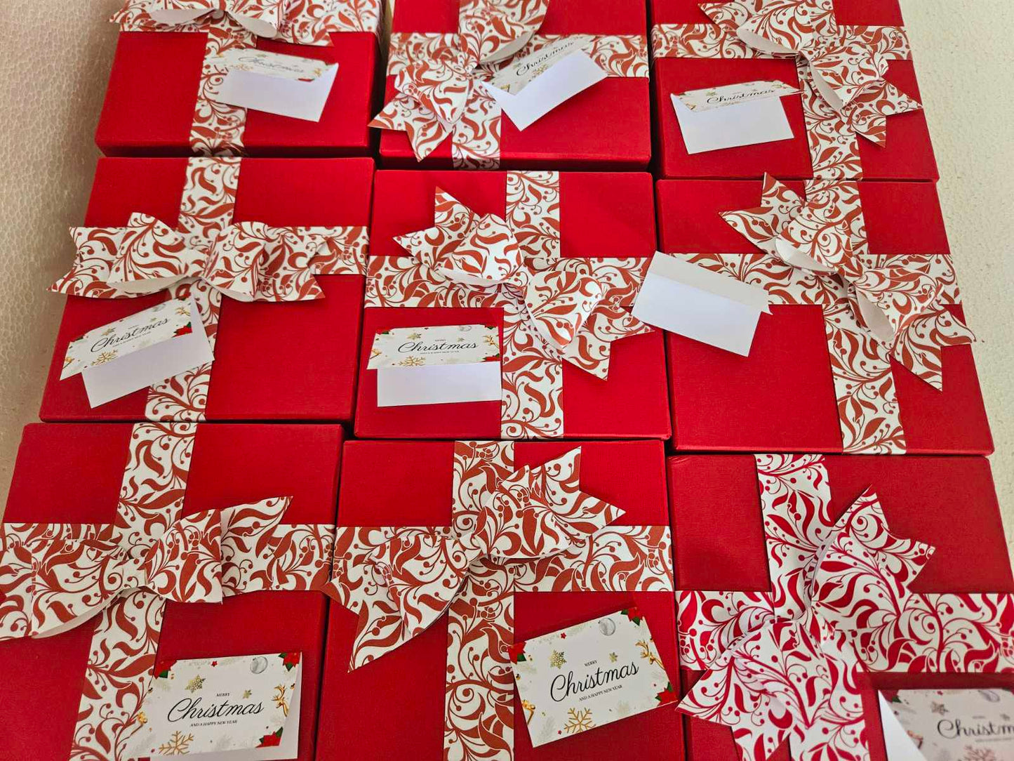 CHRISTMAS GIFT BUNDLE Set A with Box